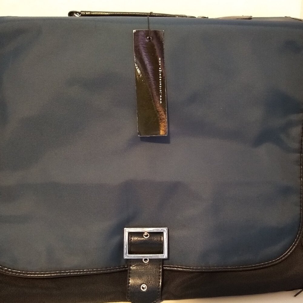 Jordana Paige the knitter’s messenger bag
